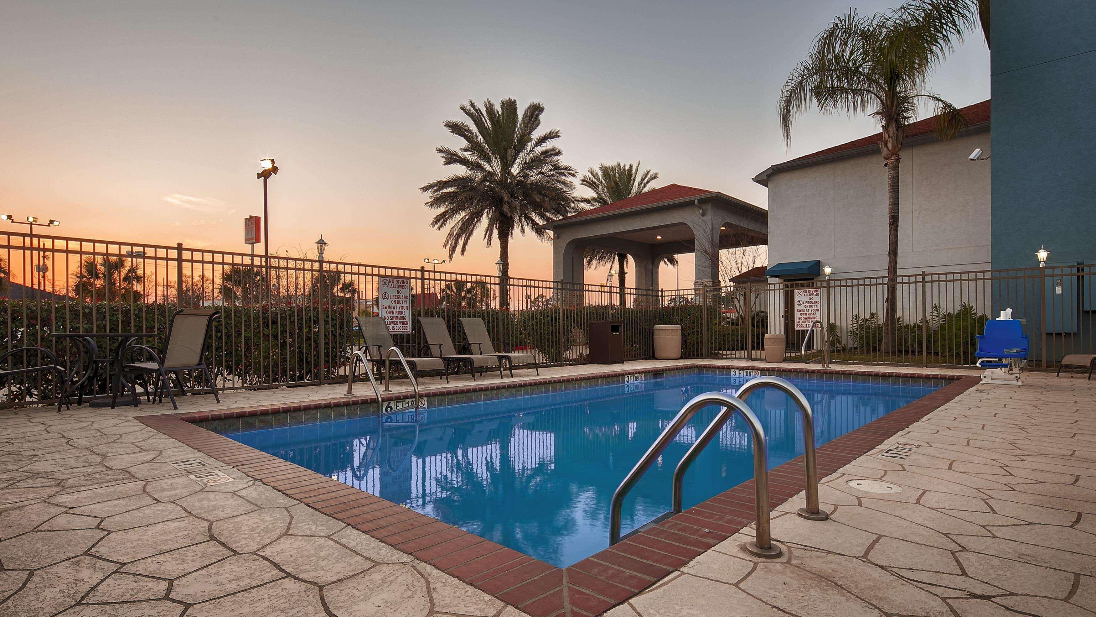 Vidor Best Western Plus Orange County מראה חיצוני תמונה